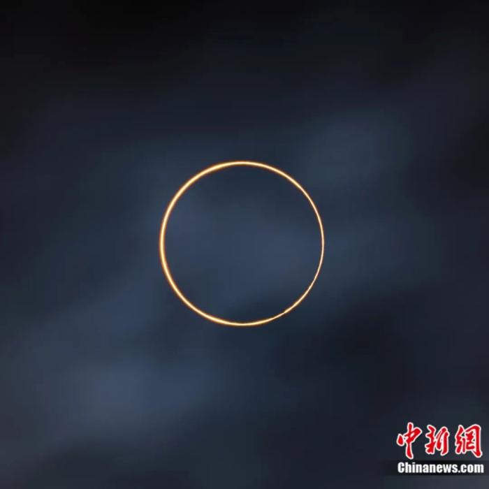 东西问丨董书畅：人类如何用镜头追寻同一片浩瀚星空？